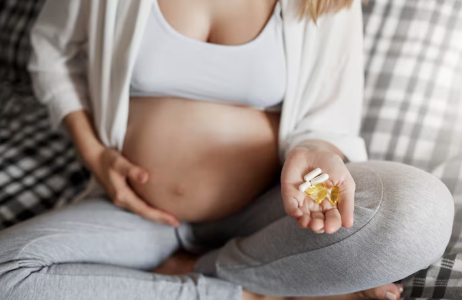 Quais vitaminas são importantes durante a gravidez e no pós-parto?